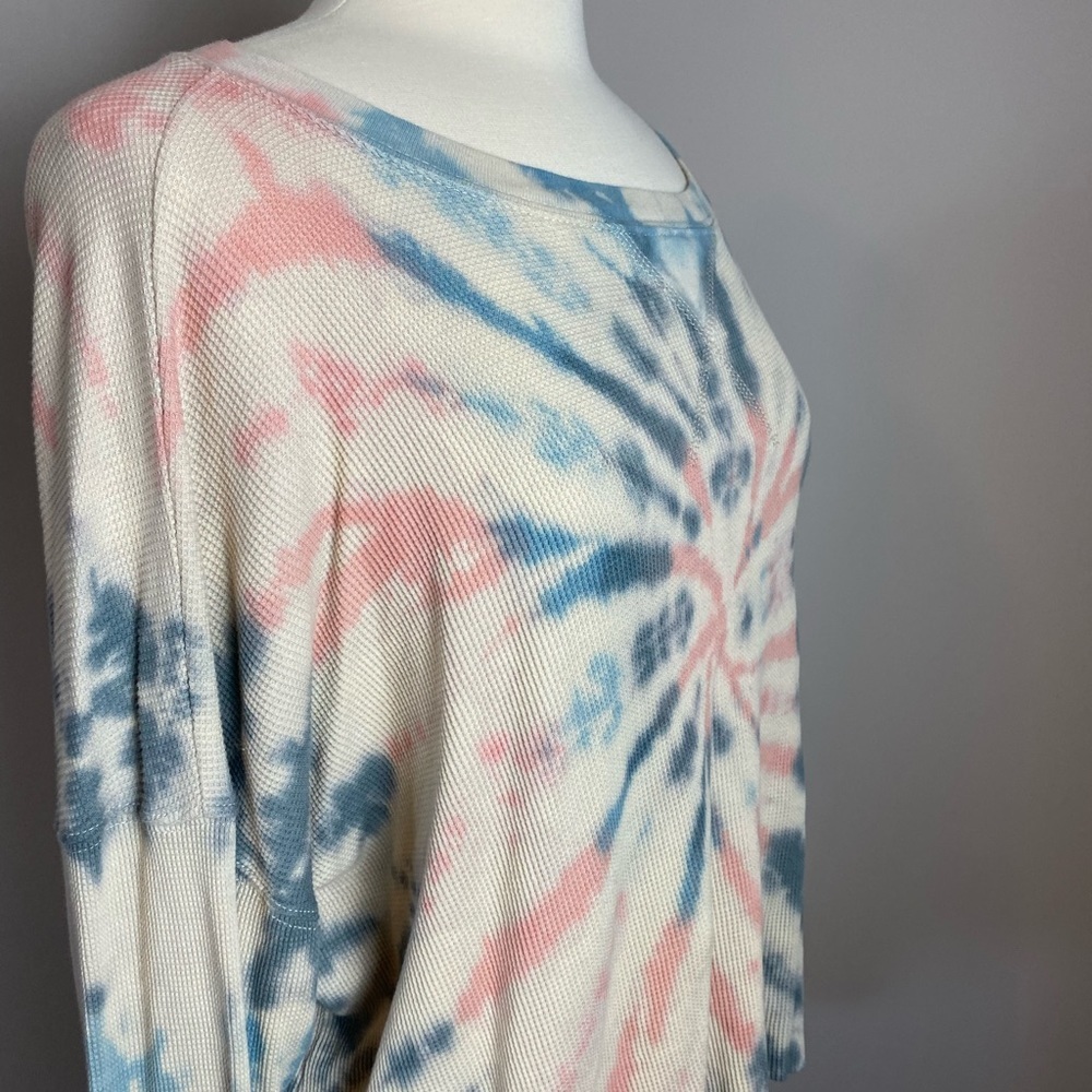 Boutique x Royal & Reese Henley Top Thermal Knit Cropped Waffle Knit Tie Dye LG - Picture 3 of 8